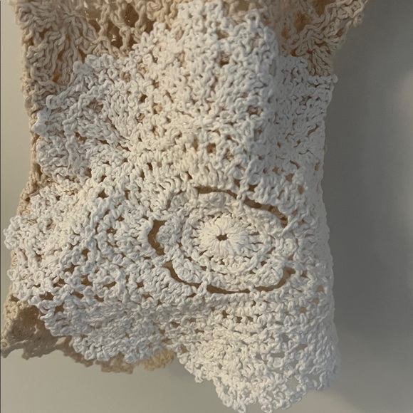 Zara Crochet Lace Top in Beige and White, M - Picture 3 of 5